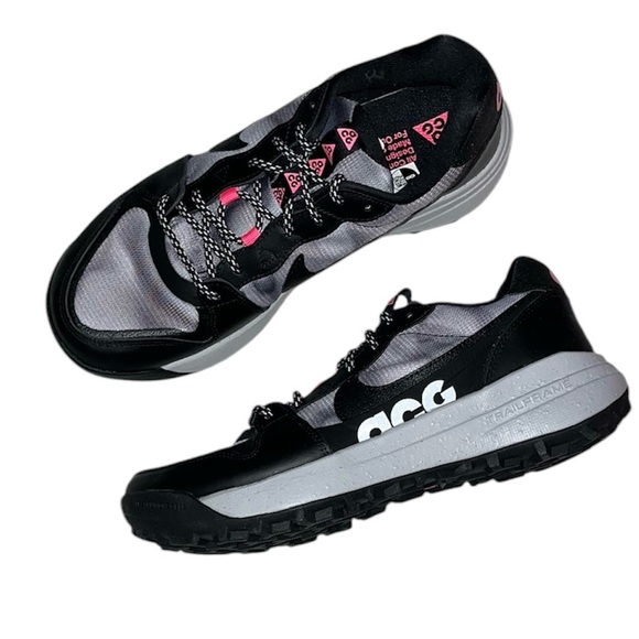 NEW Nike Men's ACG Lowcate SE Sneakers size Black